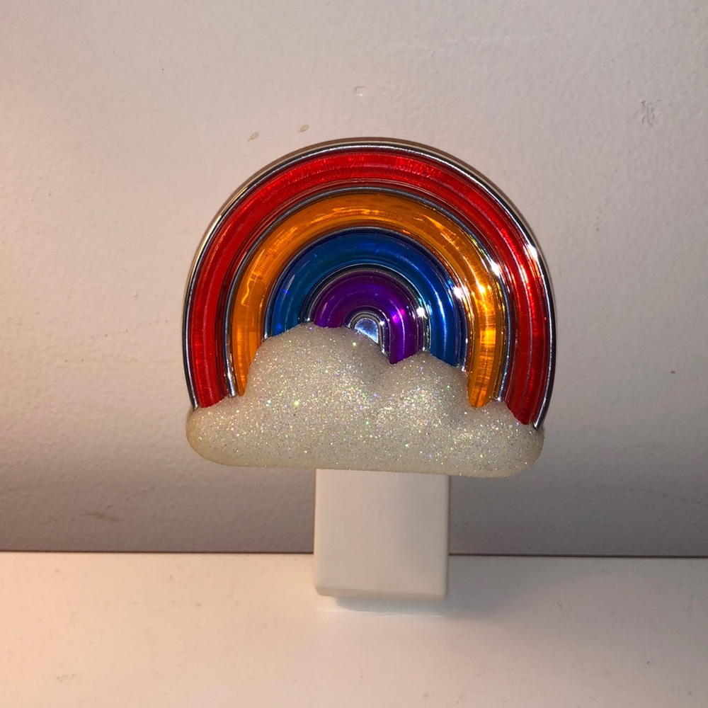COPY - Bath & Body Works Light-Up Rainbow Wallflower